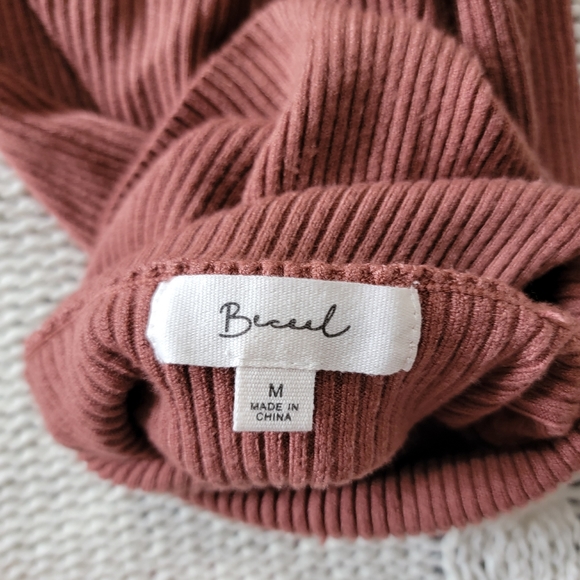 Ribbed Turtleneck - Picture 3 of 3